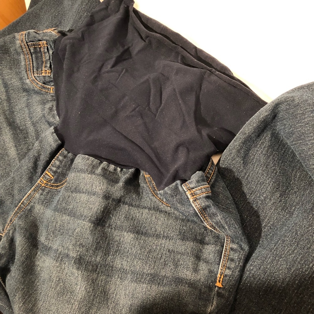 Maternity XL- Long blue jeans still in great shape